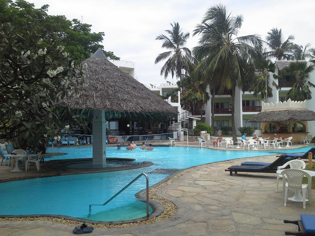 Bamburi Beach Hotel Exterior photo