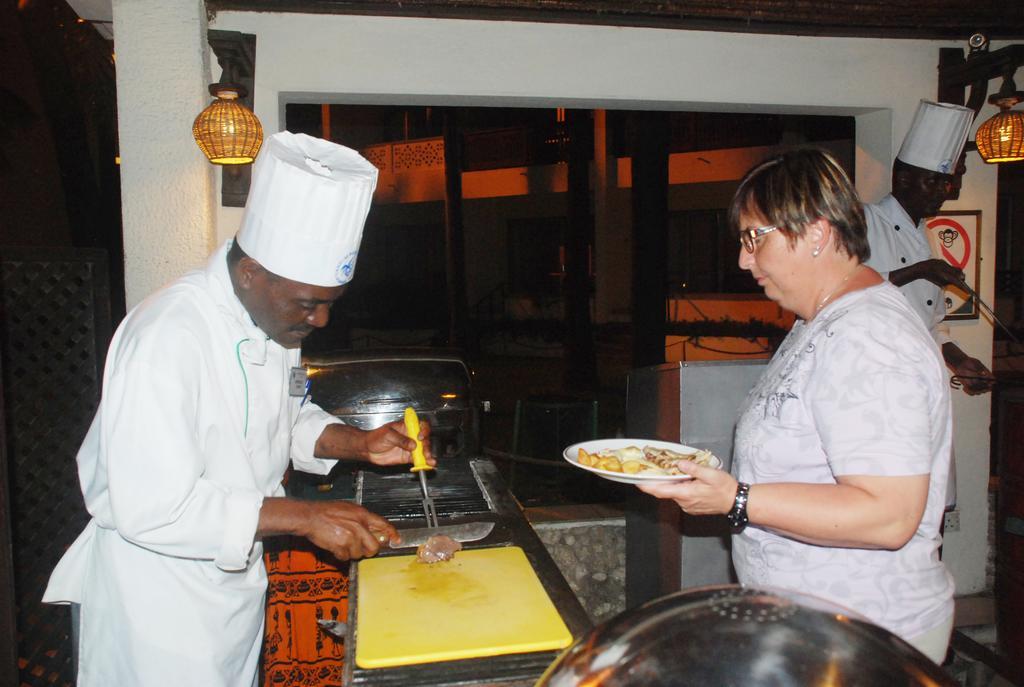 Bamburi Beach Hotel Exterior photo